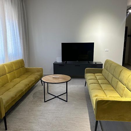 New Bazar - 2 Rooms Apartment Tirana Exterior photo